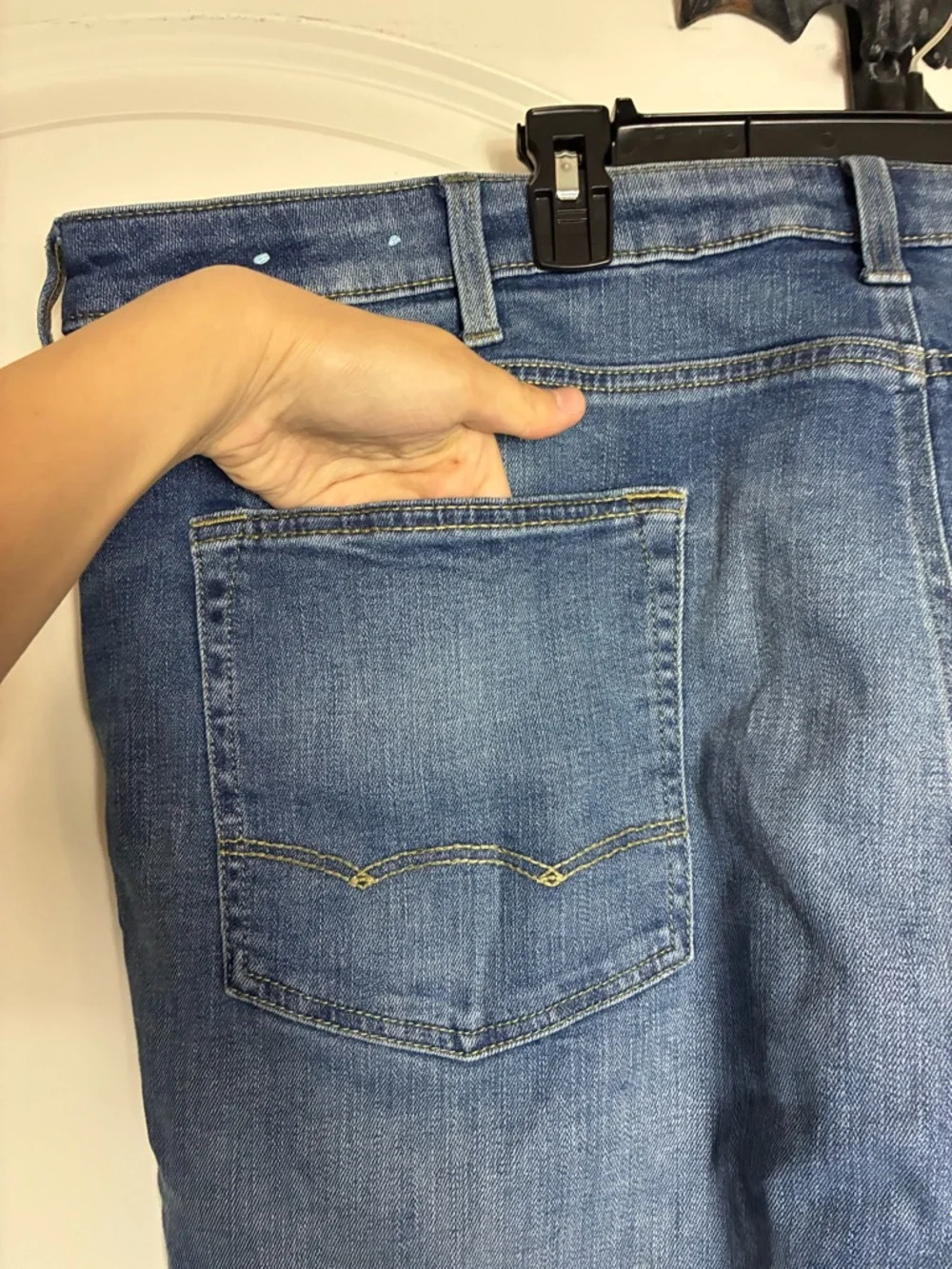 American Eagle Outfitters Men’s Distressed Dark Blue Denim Shorts size 48 - Picture 5 of 14